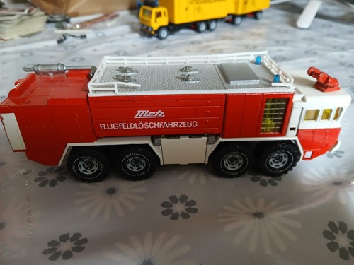 Siku faun airport - airport, truck