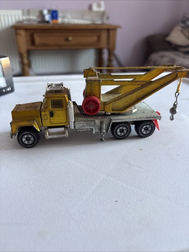 Siku mack wrecker truck - , lorry